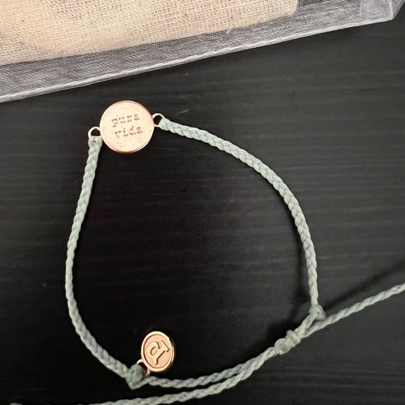 Nwt Pura Vida Cameo Charm - Picture 2 of 5
